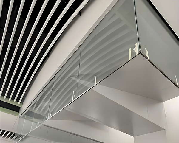 清水玻璃清水挡烟垂壁