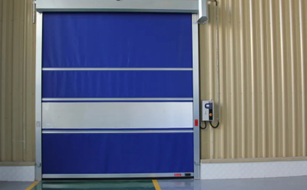 选择清水快速清水卷帘门时的注意事项