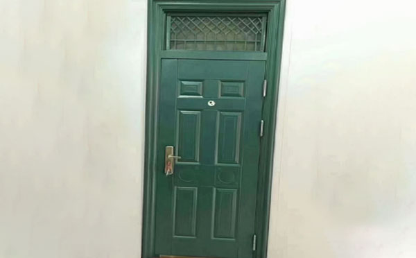 清水学校教室门