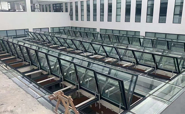 百安科技有限公司近期清水排烟窗项目案例分享 百安科技有限公司近期清水排烟窗项目案例分享