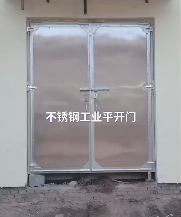 不锈钢清水工业平开门在现代工业场景中的应用实践