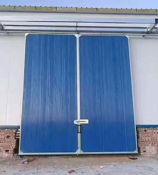 清水工业门在大型仓储物流通道中的应用实例